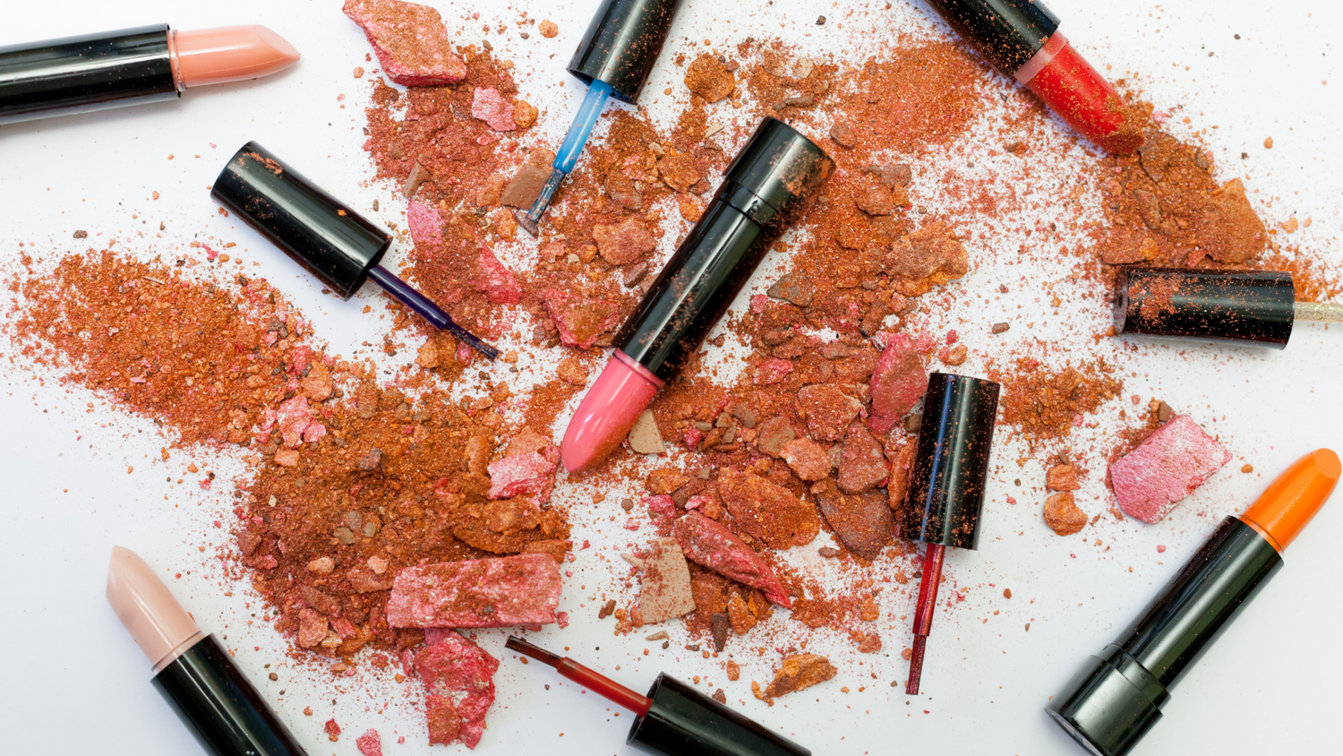 Frühjahrsputz im Beautyschrank - Kosmetik und Pflegeprodukte richtig ausmisten